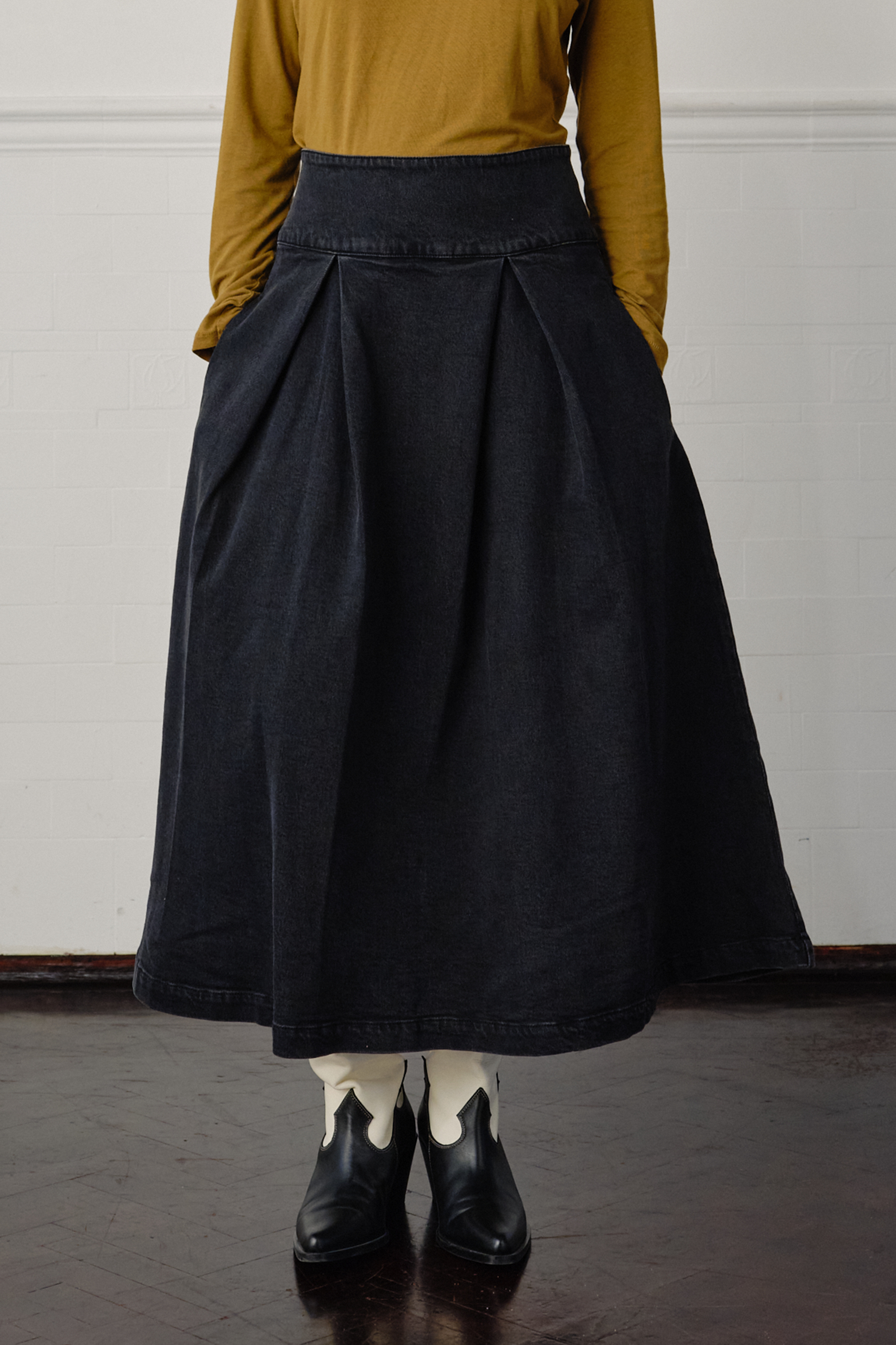 Maddie Skirt in Washed Black